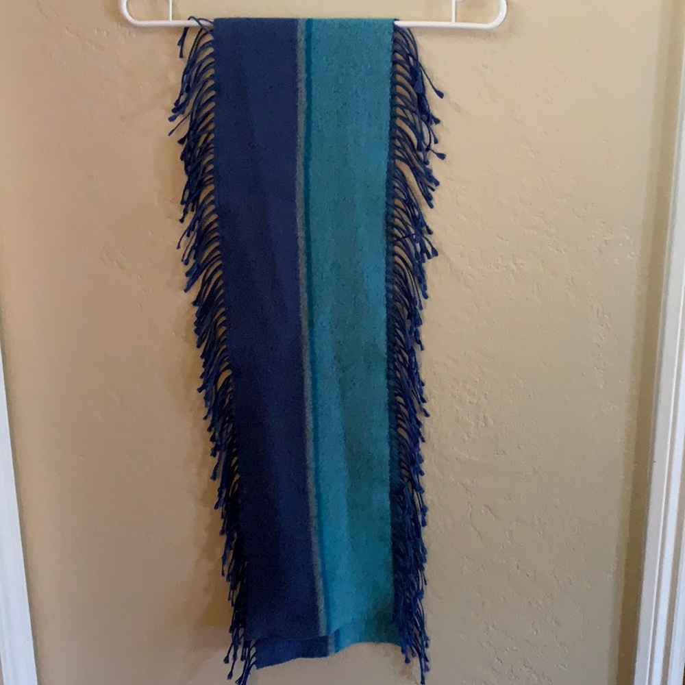 Victorie Mathieu Paris scarf